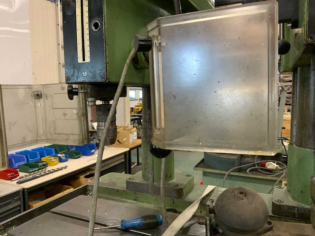 Aciera 2-rijigge tafelboormachine - afbeelding 2 van  14