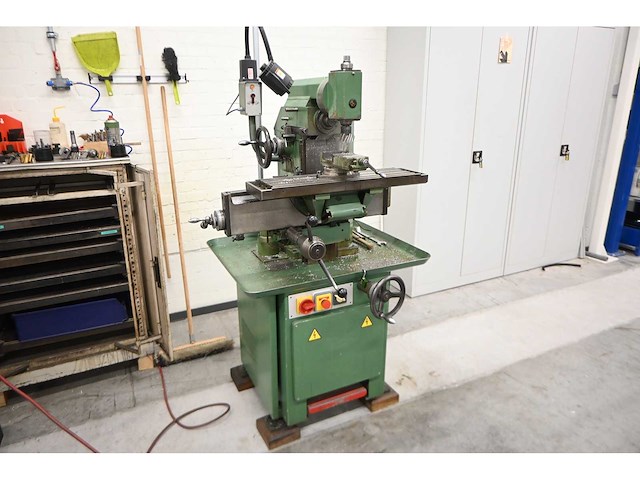 Aciera f3 freesmachine - afbeelding 1 van  10