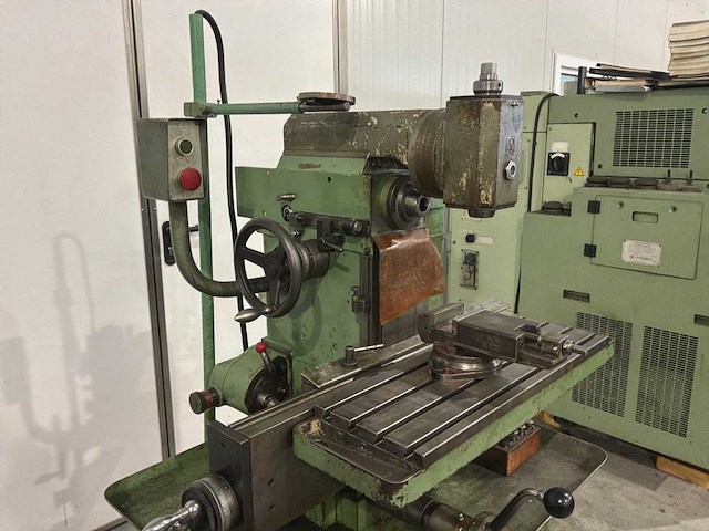 Aciera f3 universele freesmachine - afbeelding 16 van  21