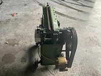 Aciera mechanische metaalzaag - power hacksaw - werkend - afbeelding 7 van  11