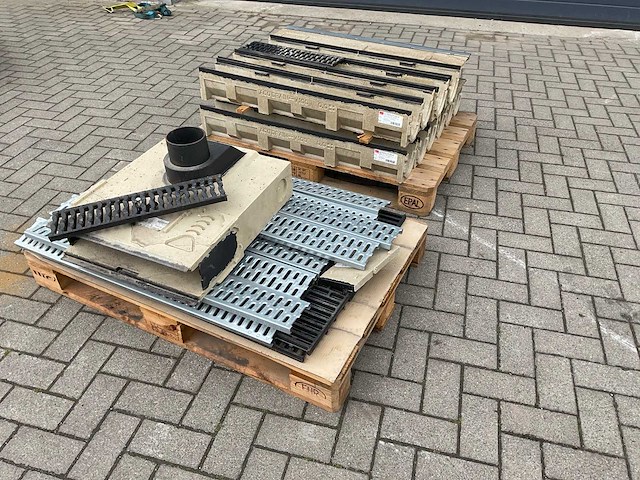 Aco drain multiline rinne v100 afvoergoten (11x) - afbeelding 1 van  7