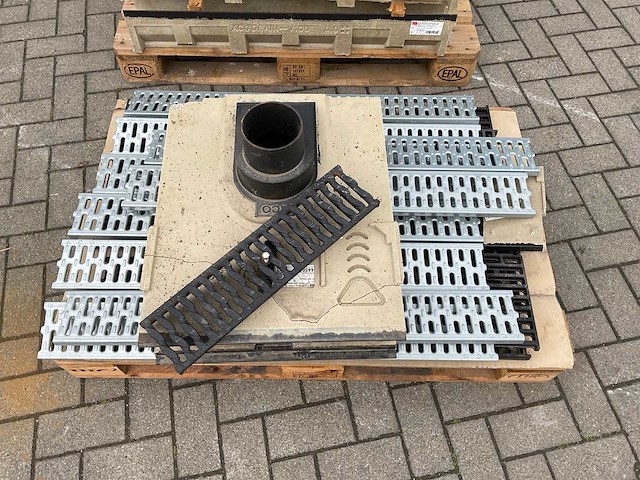 Aco drain multiline rinne v100 afvoergoten (11x) - afbeelding 5 van  7