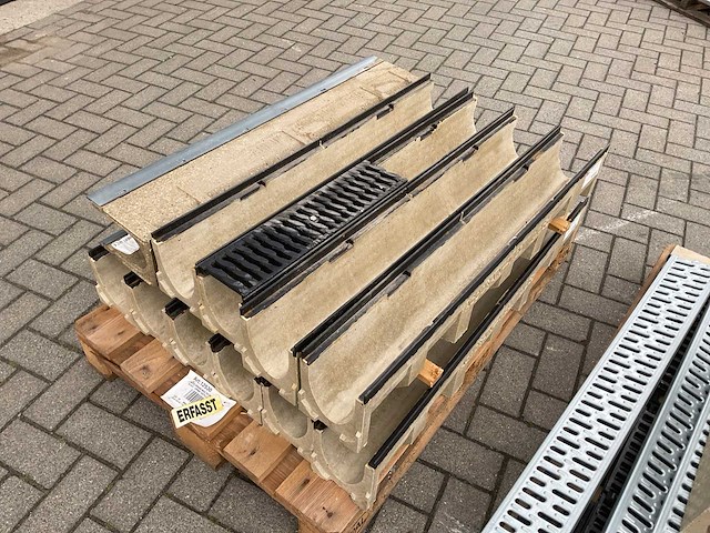 Aco drain multiline rinne v100 afvoergoten (11x) - afbeelding 7 van  7