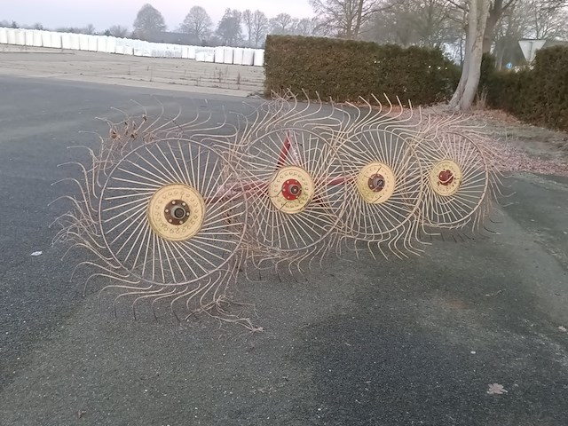 Acrobaat, mesocar - afbeelding 4 van  7