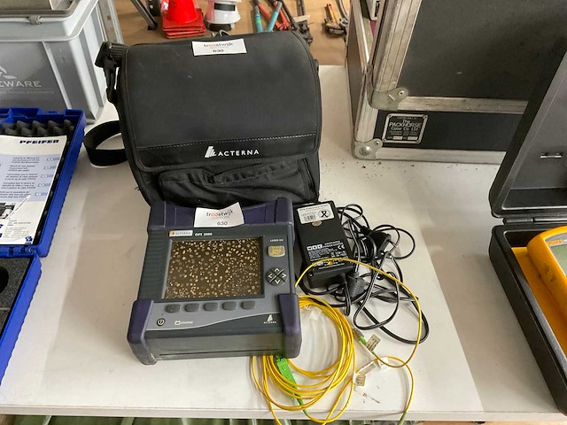 Acterna ofi 2000 glasvezeltester - afbeelding 1 van  2