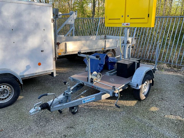 Actie aanhangwagen - afbeelding 1 van  12