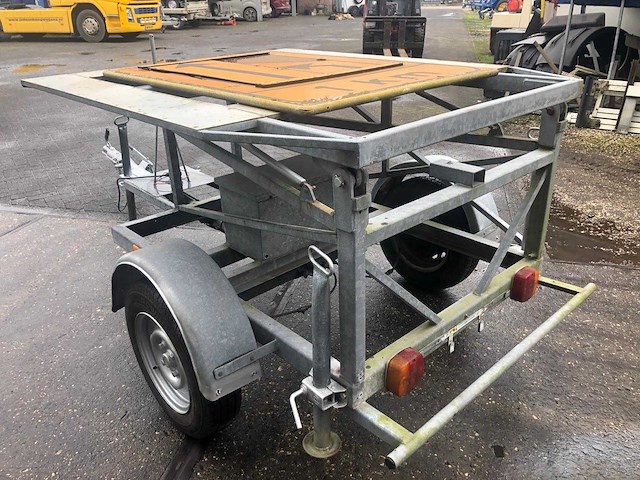 Actie-reclamewagen - afbeelding 4 van  6