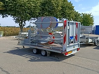 Actiewagen, verdegro, vd2 met diverse verkeersborden, 2005