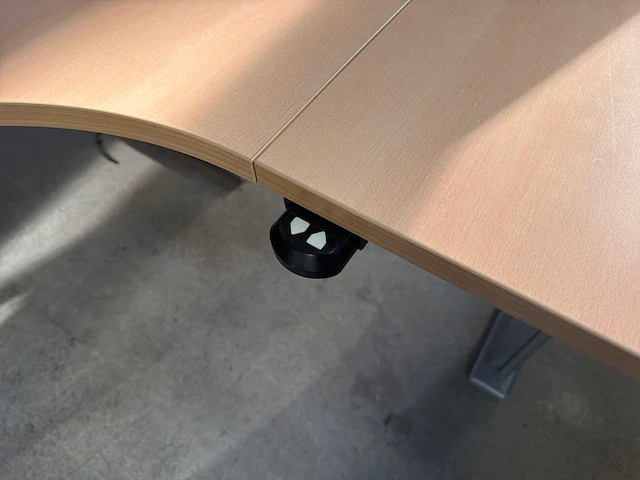 Actiforce hoekbureau (electrisch in hoogte verstelbaar) - afbeelding 3 van  6
