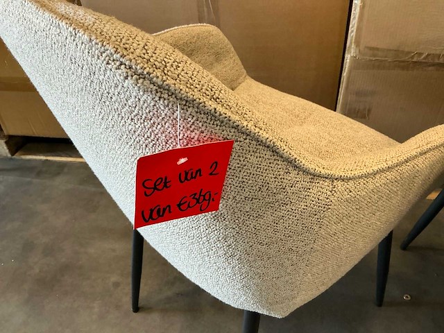 Actona eetkamerstoelen met armleuning zithoogte 46cm (4x) - afbeelding 3 van  4