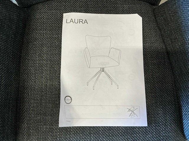 Actona laura roterende eetkamerstoelen met armleuning zithoogte 47cm - afbeelding 4 van  4