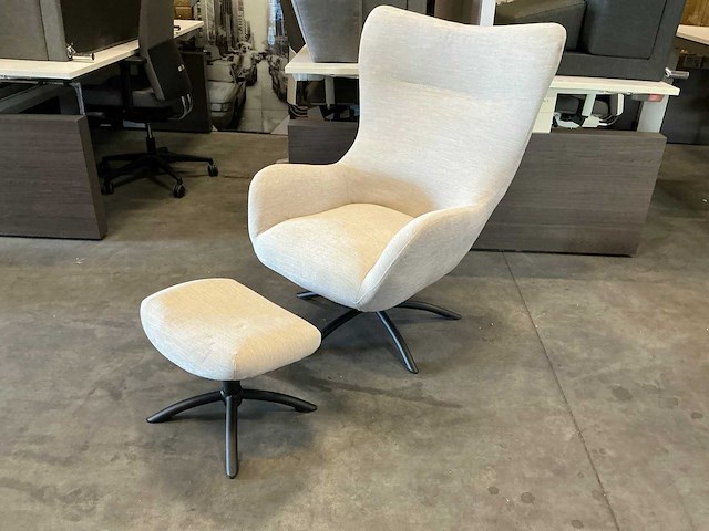 Actona roterende fauteuil met voetenbankje (2x) - afbeelding 1 van  5