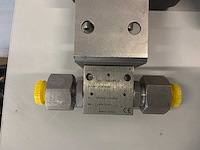 Actuator (4x) - afbeelding 2 van  2