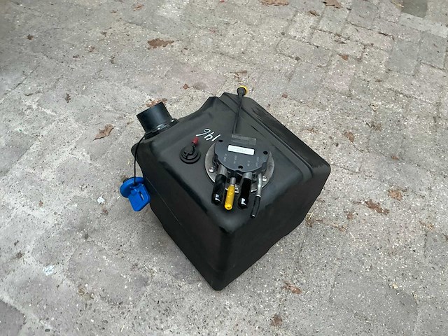 Ad bluetank met ingebouwde pomp - afbeelding 5 van  8