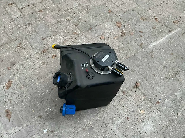 Ad bluetank met ingebouwde pomp - afbeelding 4 van  8