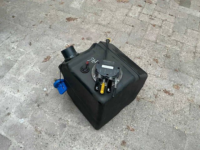 Ad bluetank met ingebouwde pomp - afbeelding 5 van  8