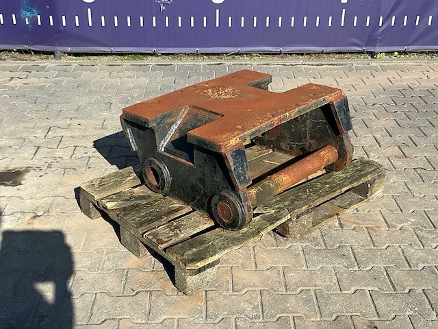 Adaptar 30 ton graafmachine - afbeelding 1 van  2