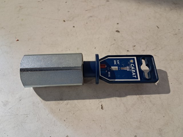 Adapter, carat, es004100000 5/4" unc x m16 - afbeelding 1 van  5