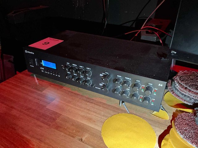 Adastra versterker met 4 speakers - afbeelding 1 van  7