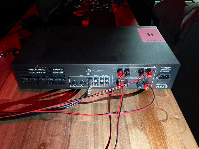 Adastra versterker met 4 speakers - afbeelding 3 van  7