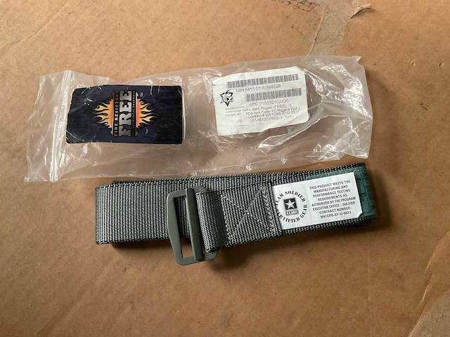 Adc belt riggers (14x) - afbeelding 1 van  3