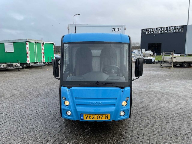 Addax motors - 2021 - elektrische personenauto - afbeelding 8 van  15