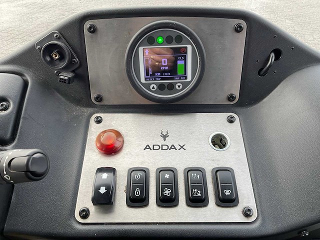 Addax motors - 2021 - elektrische personenauto - afbeelding 23 van  26