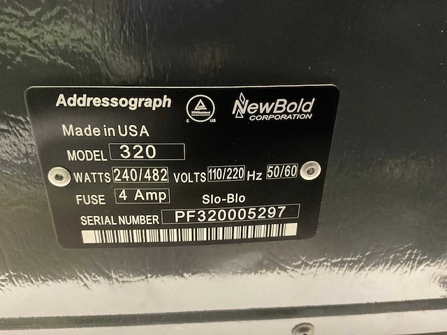 Addressograph 320 penning reliëf machine - afbeelding 1 van  2