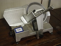 Ade - afbeelding 1 van  9