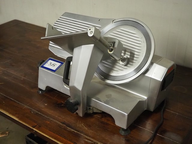 Ade - afbeelding 2 van  9