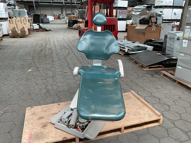 Adec dental chair - afbeelding 3 van  6