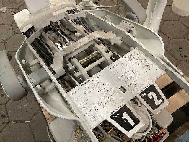 Adec tandartsstoel - afbeelding 10 van  10