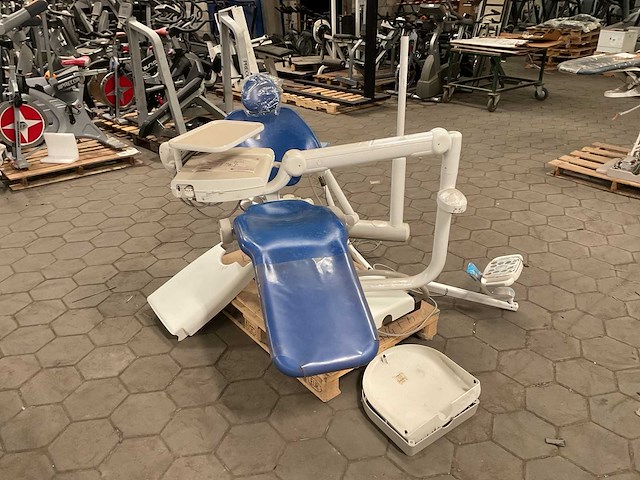 Adec tandartsstoel - afbeelding 2 van  9