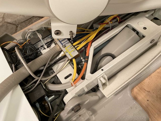 Adec tandartsstoel - afbeelding 7 van  9