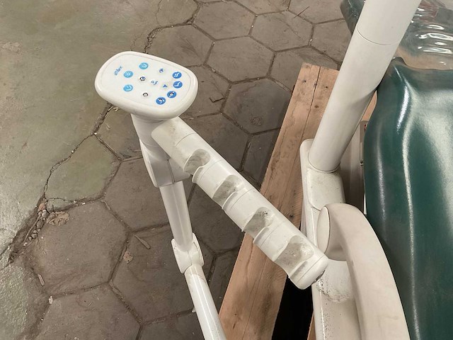 Adec tandartsstoel - afbeelding 7 van  9