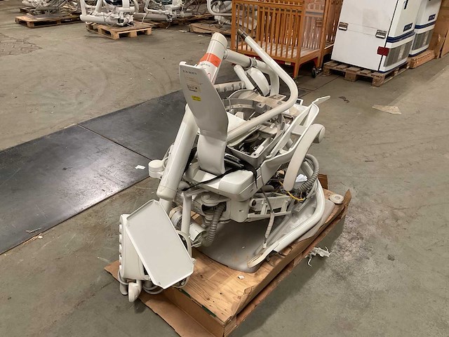 Adec verschillende onderdelen - afbeelding 1 van  9