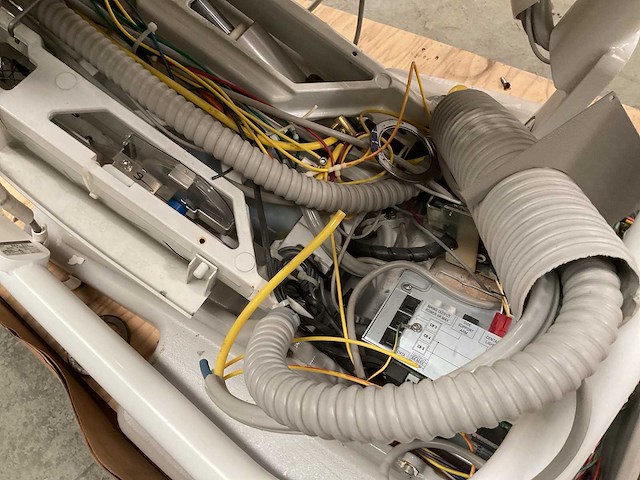 Adec verschillende onderdelen - afbeelding 5 van  9