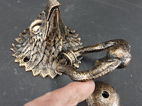 Adelaarskop als deurklopper - afbeelding 3 van  5