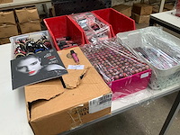 Aden - various pharmaceutical, cosmetic and chemical - afbeelding 1 van  4