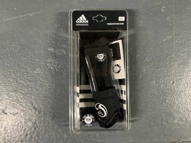 Adidas kids scheenbeschermers (12x) - afbeelding 1 van  3