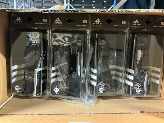 Adidas kids scheenbeschermers (12x) - afbeelding 2 van  3