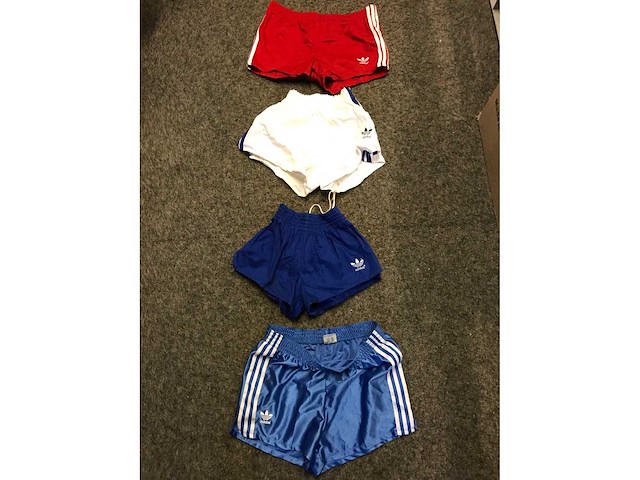 Adidas partij voetbalbroekjes - afbeelding 2 van  2