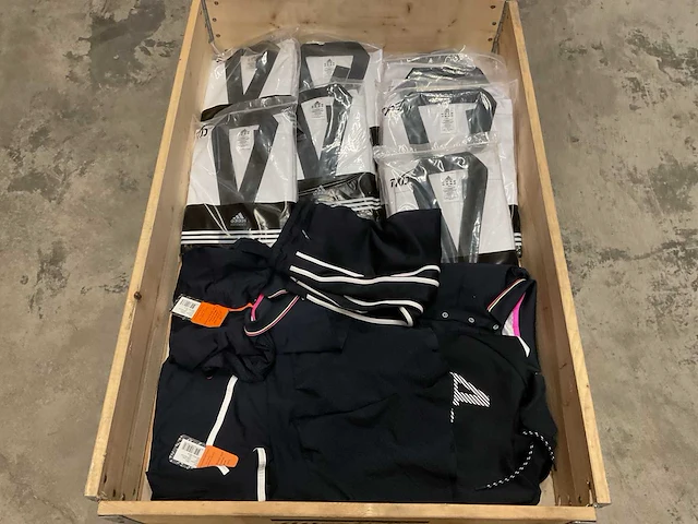 Adidas & sjeng sports partij sportkleding - afbeelding 1 van  17