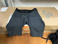 Adidas sportbroek (6x) - afbeelding 1 van  3