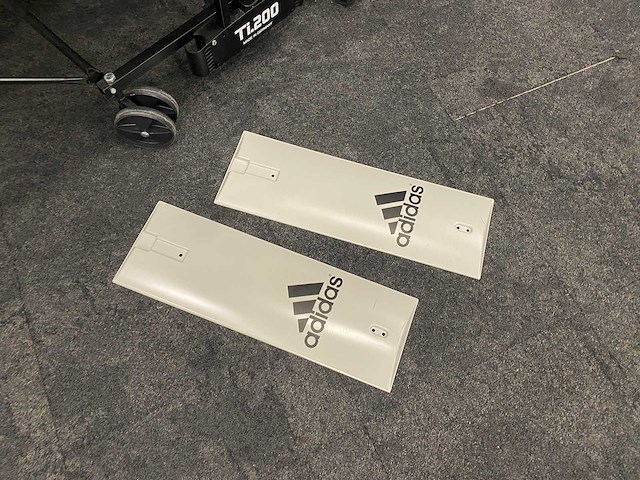 Adidas ti.200 - tafeltennistafel - verrijdbaar/ inklapbaar - afbeelding 5 van  9