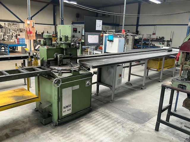 Adige sc 425 halfautomatische onderloop afkortcirkelzaagmachine - afbeelding 16 van  19