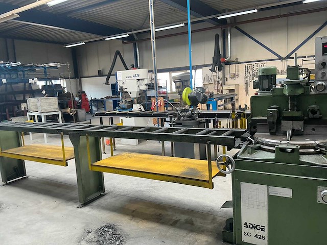 Adige sc 425 halfautomatische onderloop afkortcirkelzaagmachine - afbeelding 17 van  19