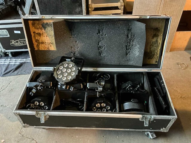 Adj hex12p led-par (8x) - afbeelding 1 van  6