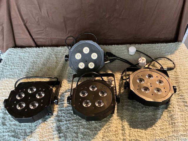 Adj mega tripar profine plus led-parspot (4x) - afbeelding 1 van  4