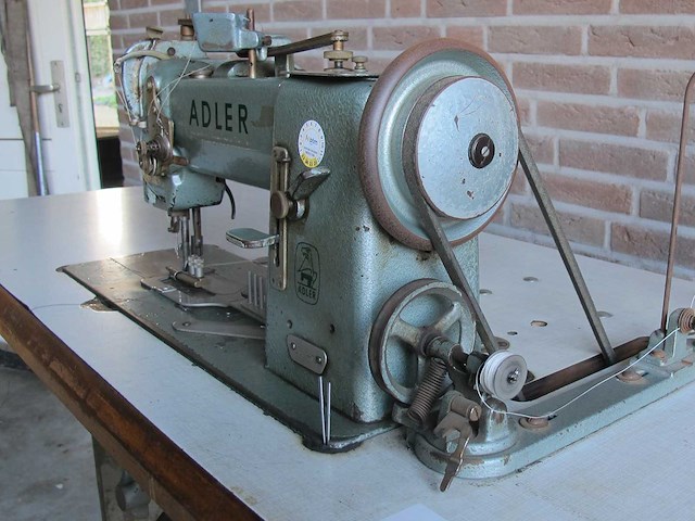 Adler - 167-73l - industriële naaimachine - afbeelding 12 van  16